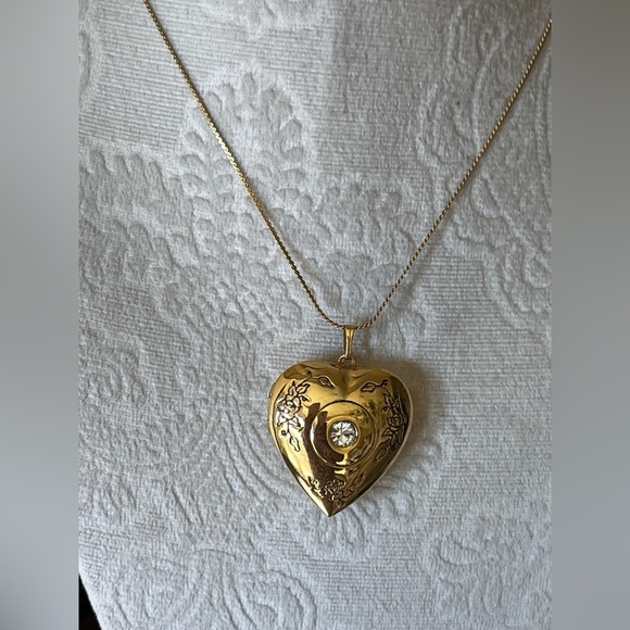 Elegant Gold Heart Pendant Necklace with Etched Floral and center Rhinestones - Picture 2 of 12